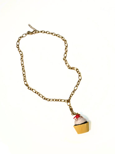 Collar Cherry Cupcake