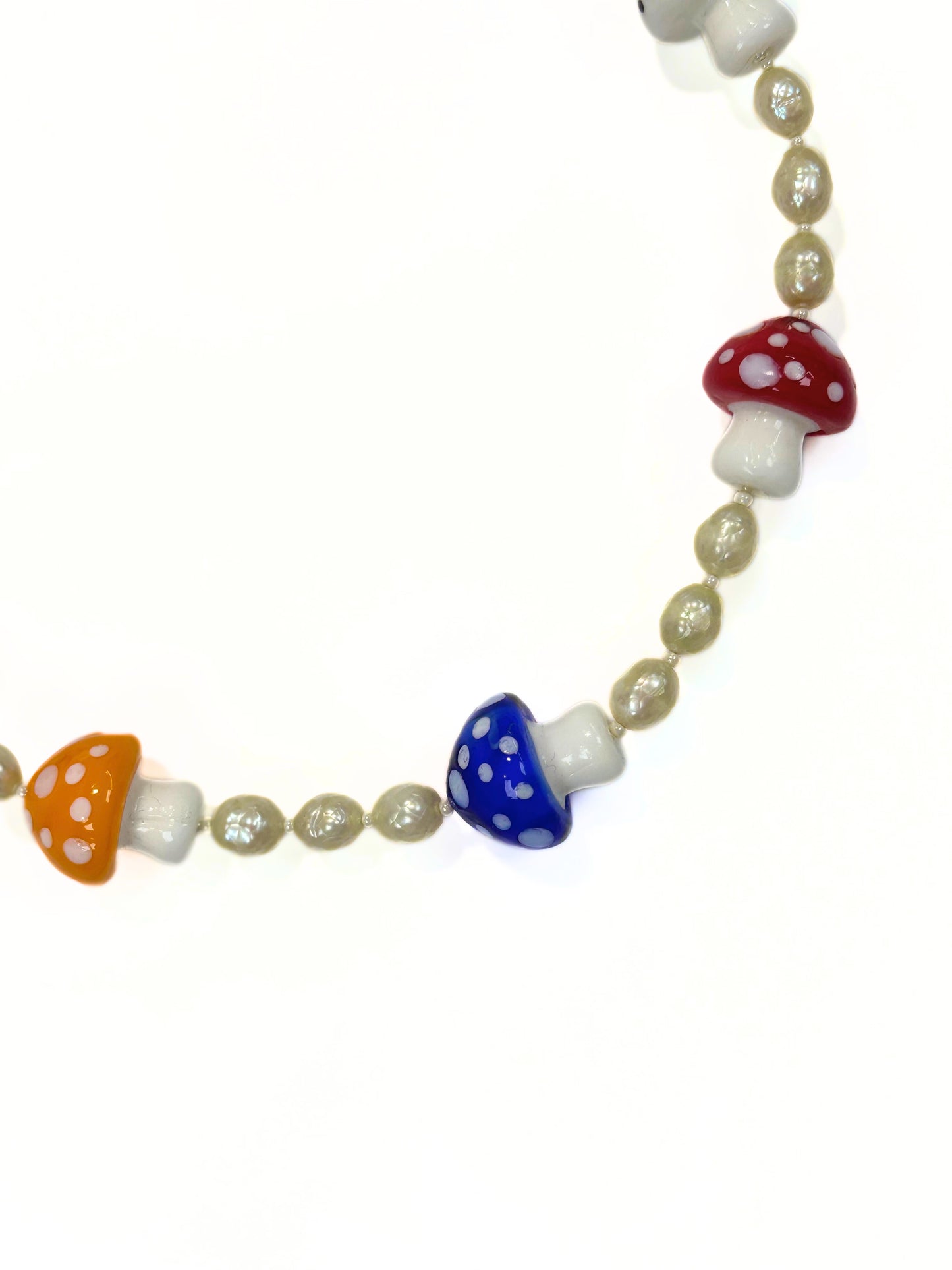 Collar Magic Mushrooms