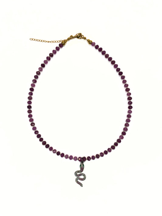 Collar Serpentina Granate